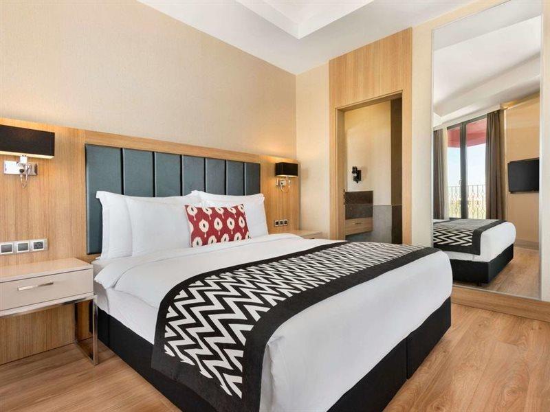 Ramada Encore Eskisehir Exterior foto